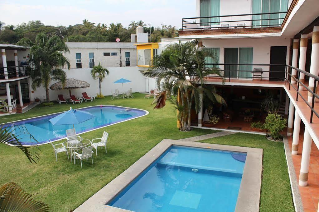 Hotel Villas Cuernavaca Темиско Экстерьер фото